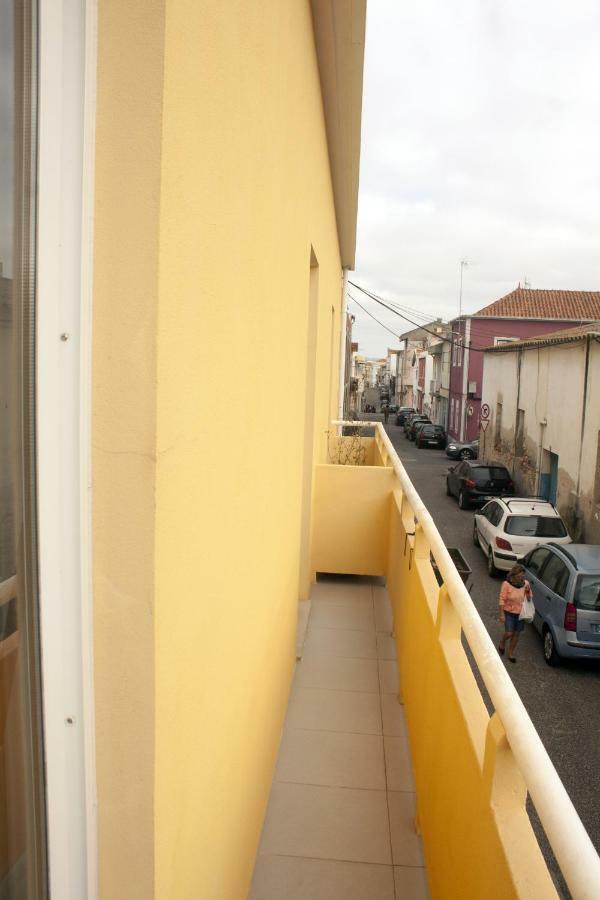 Friendly Peniche Apartment Exterior photo